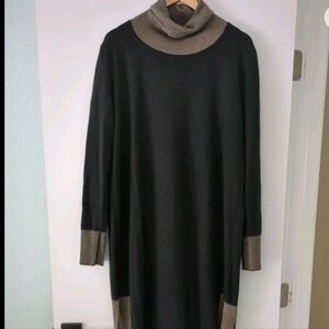 Maison Ullens Designer Elegant Black& Tan Reversible Women's Sweater Midi Dress